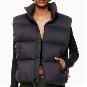 Aritzia Shorty Short Super Puff Vest